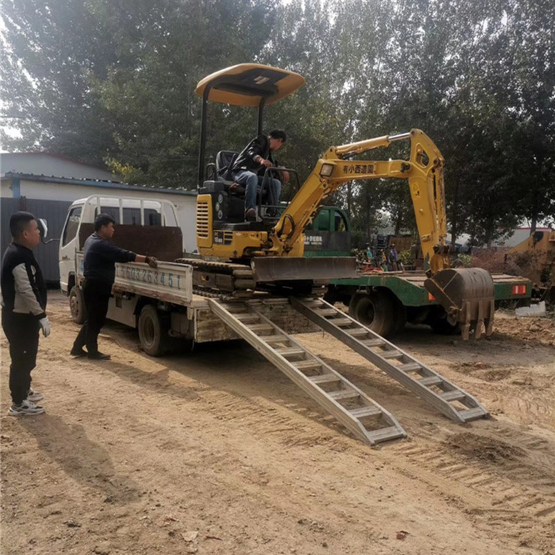 1695369822333755.jpg 1695369822333755.jpg